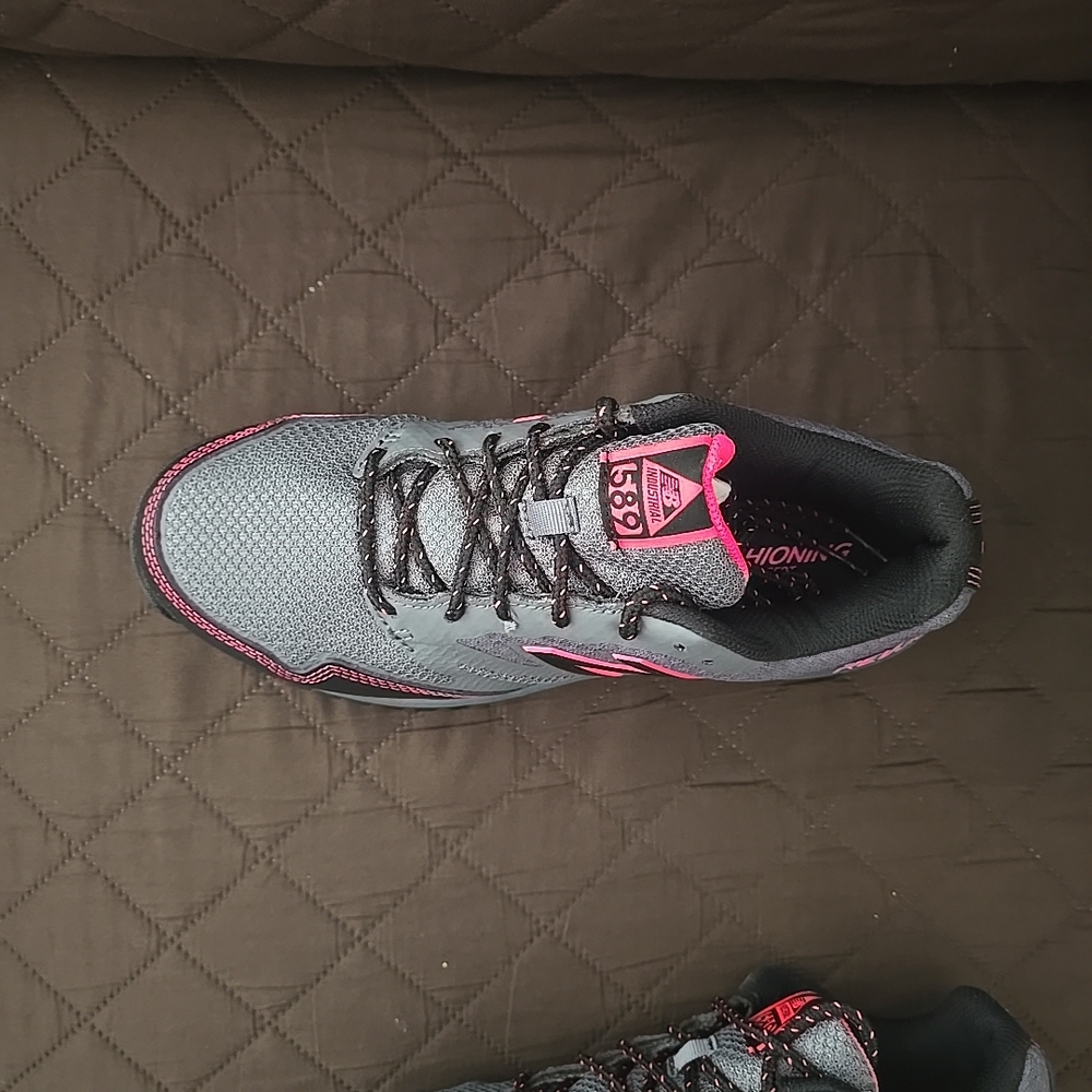 New Balance Women's Composite Toe 589v1 Industrial Shoe in Gray and Pink 8.5 NWT - Picture 3 of 7